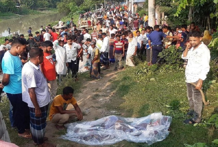 কুষ্টিয়ায় ট্রেনে কাটা পড়ে প্রাণ গেল ২ স্কুল শিক্ষার্থীর