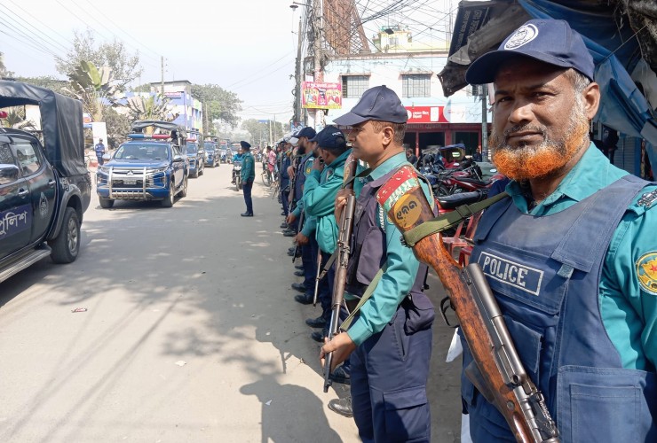 পঞ্চগড়ে নজিরবিহীন কঠোর নিরাপত্তায় আহমদিয়া সম্প্রদায়ের জলসা